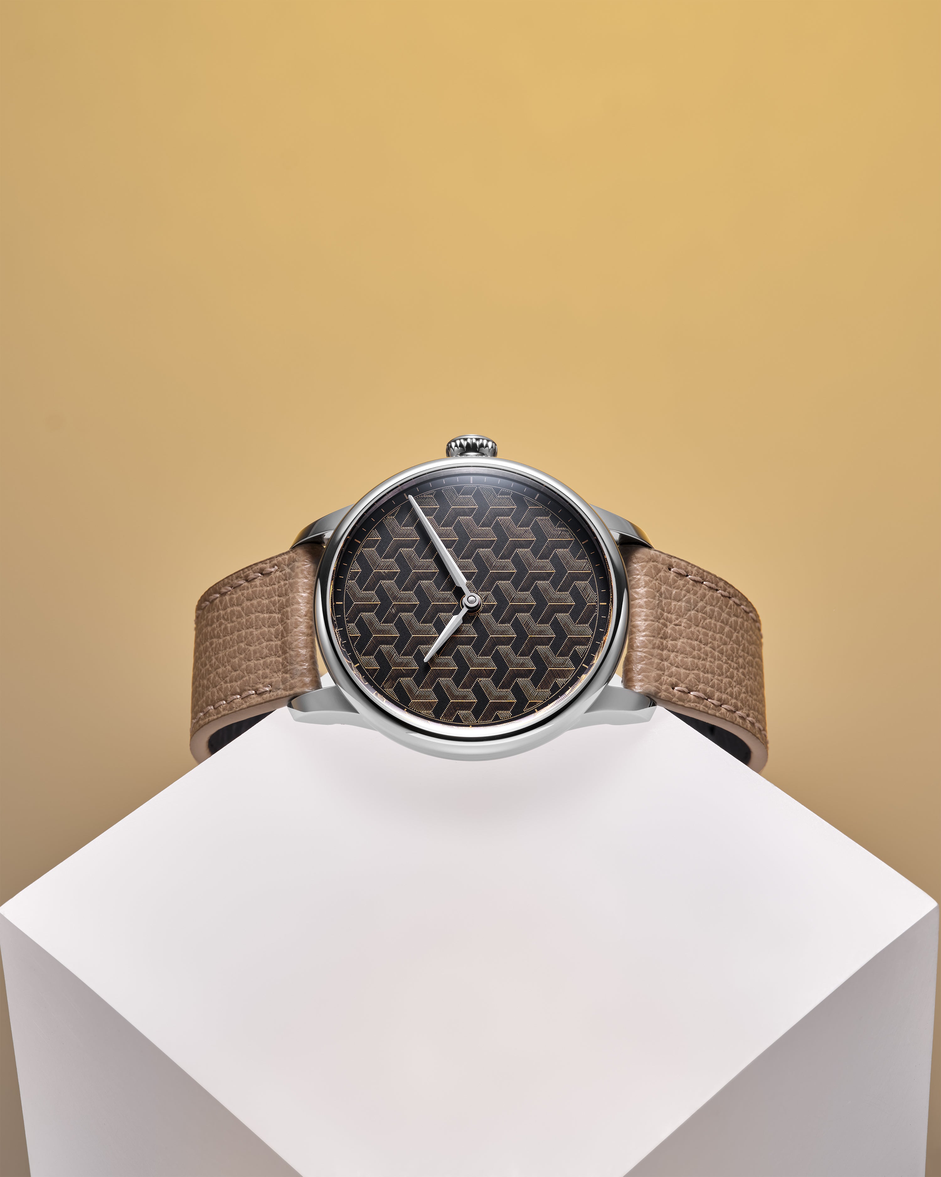 LouisErard 手巻き時計 Louis Erard Watch Japan ルイ・エラール